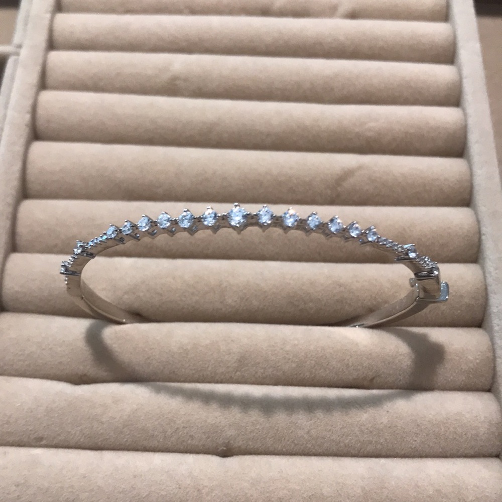 Sterling silver bangle bracelet 925 with czs bangle